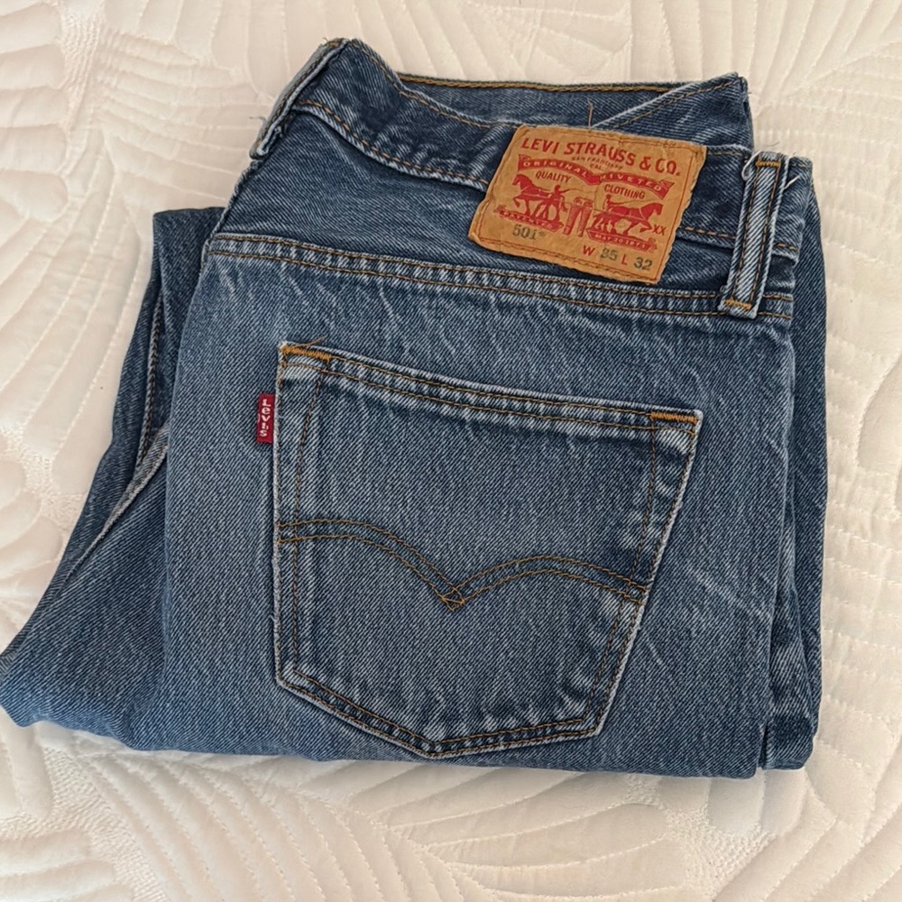 Levi's 501 Blue Straight Jeans Classic Style